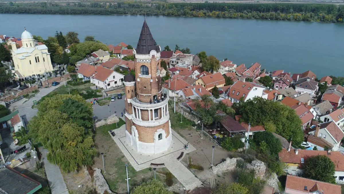 Gardoš Kulesi