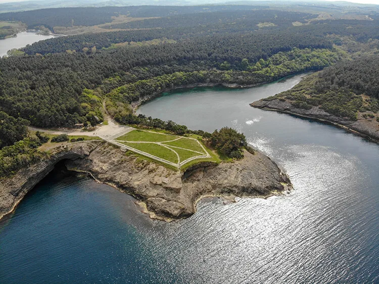 Hamsilos Koyu Kamp Alanı