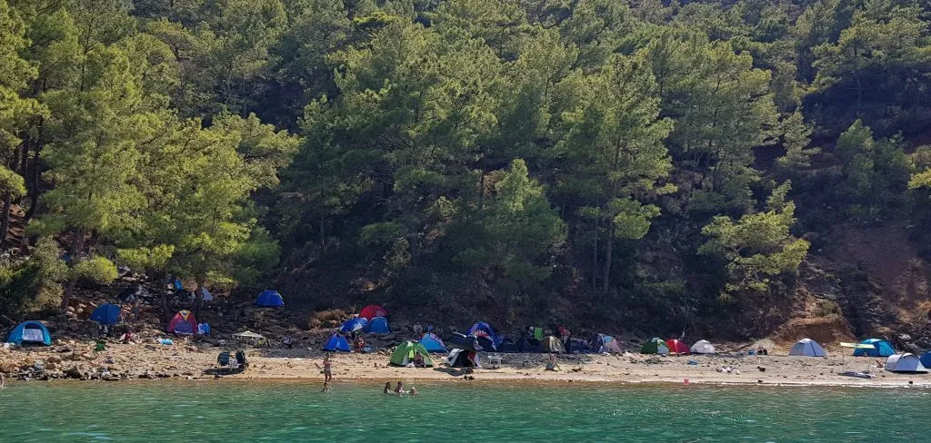 Balıkçı Koyu Kamp Alanı