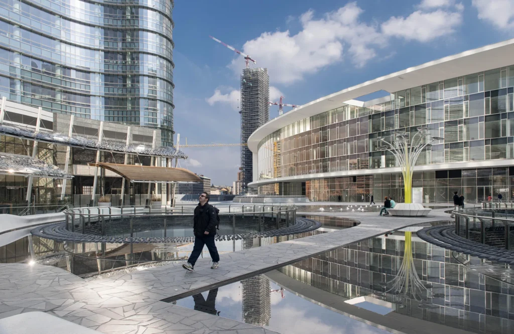 Piazza Gae Aulenti