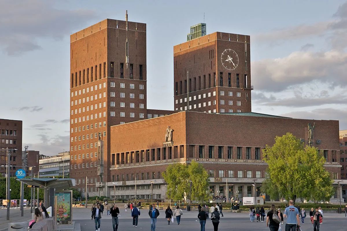 City Hall (Oslo Belediye Binası)