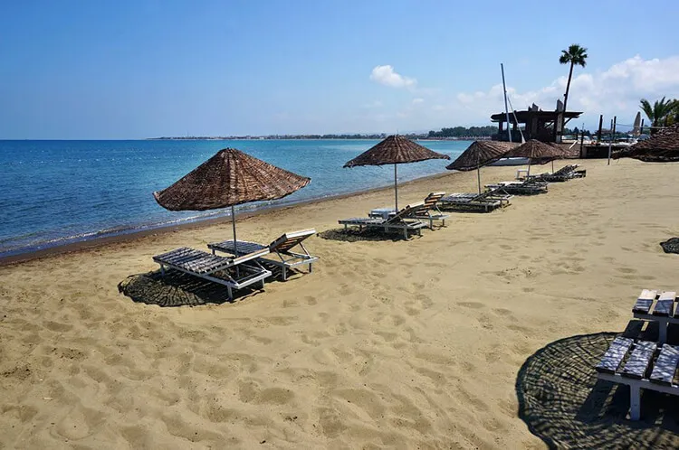 Erzin Burnaz Plaj Ve Kamp Alani