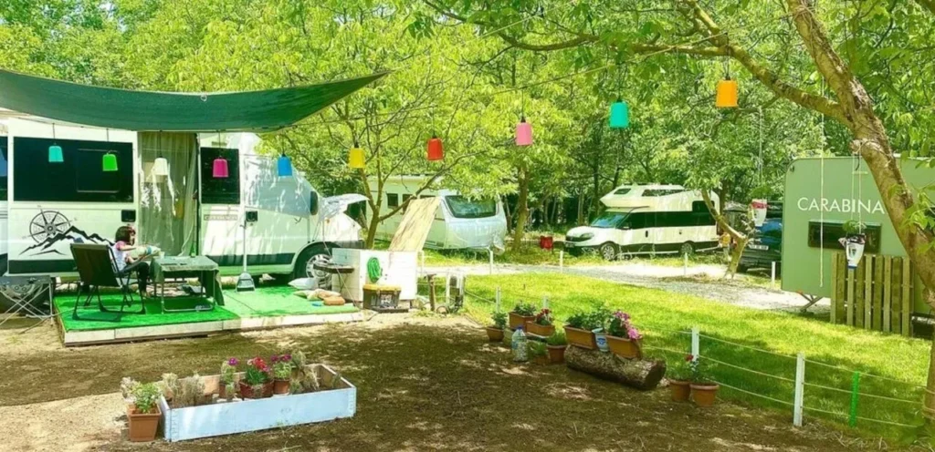 İpek Yolu Karavan Park