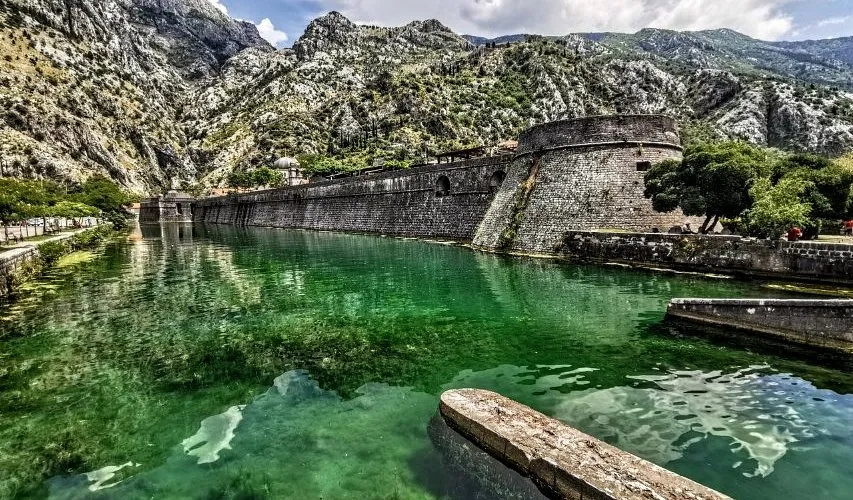 Kampana Kulesi: Kotor’un Sessiz Muhafızı