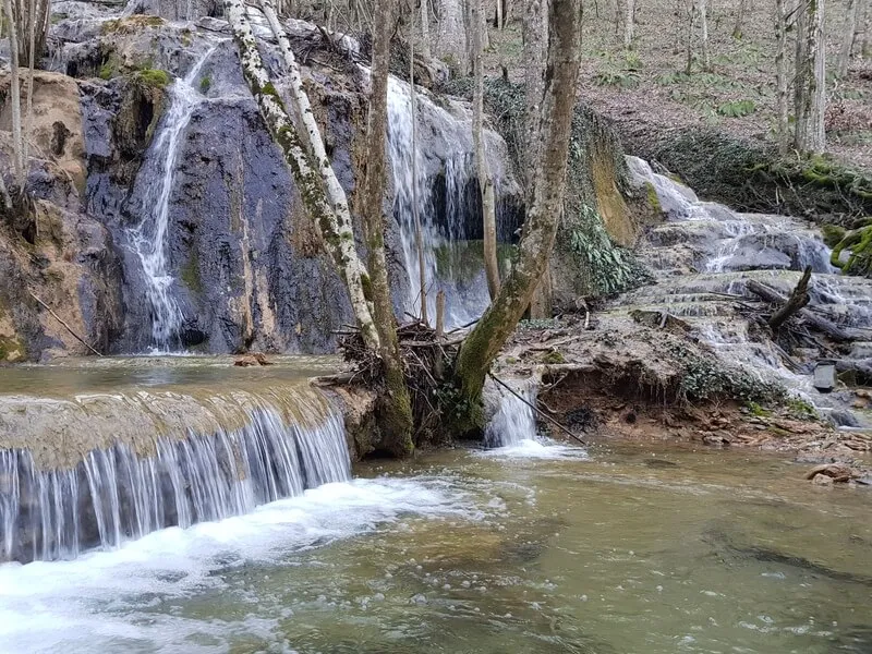 Karapınar Şelalesi Kamp Alanı