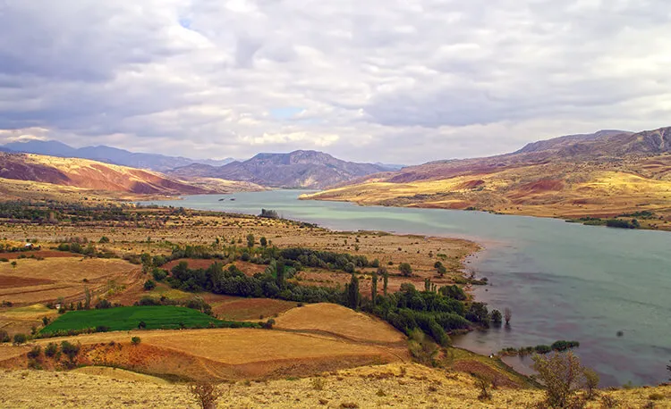 Kılıçkaya Barajı Kamp Alanı