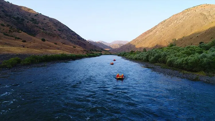 Murat Nehri Kamp Alanı