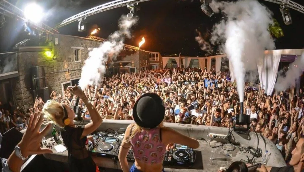 Mykonos Gece Hayatı