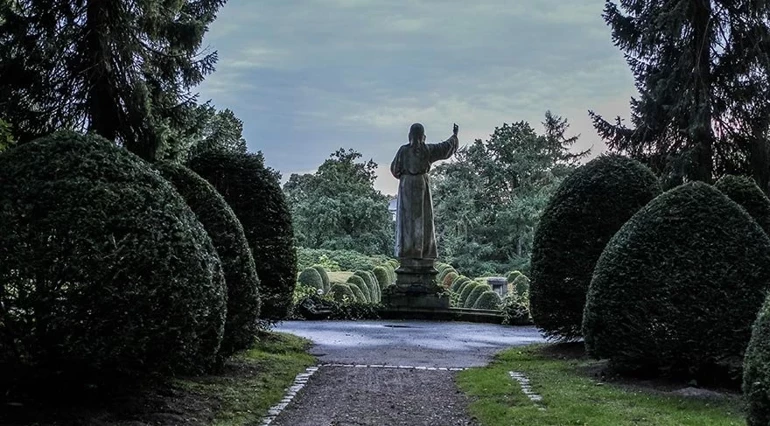Ohlsdorfer Friedhof (Ohlsdorf Mezarlığı)
