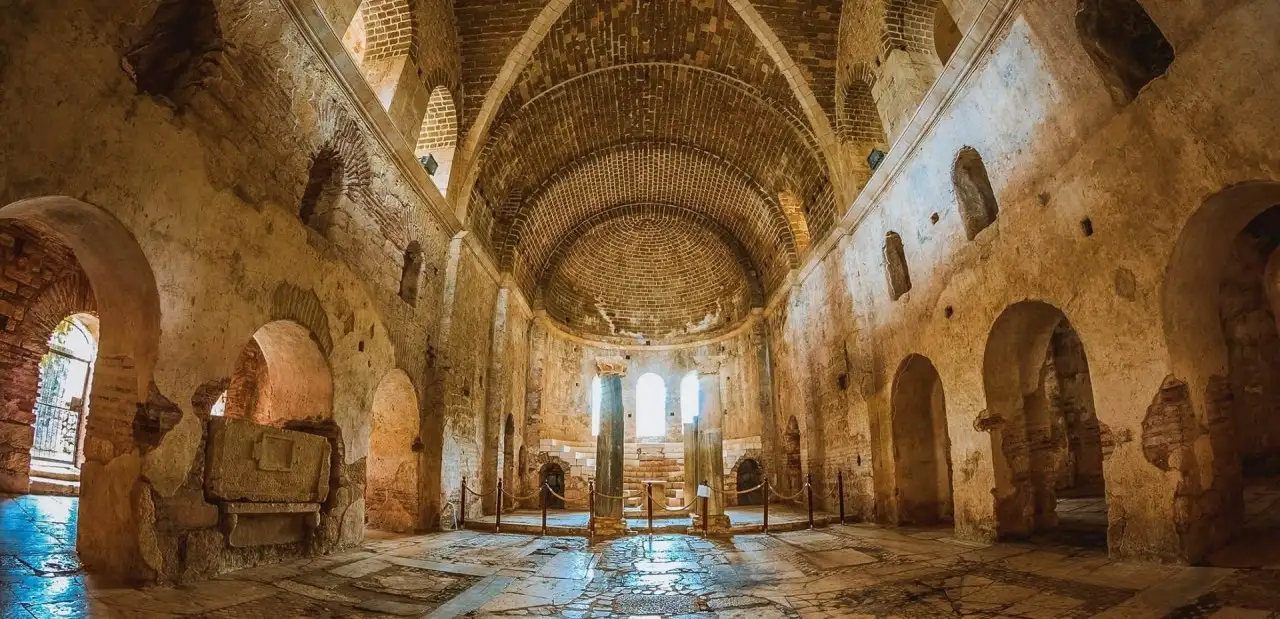 St. Nikola Kilisesi: Kotor’un Ruhani Sessizliği