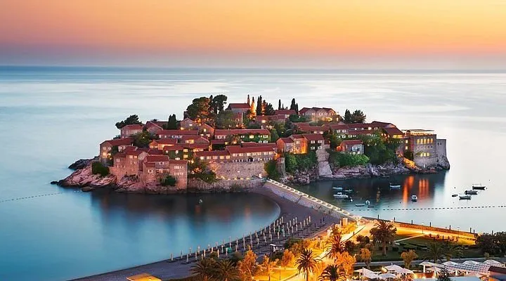 Sveti Stefan Adası