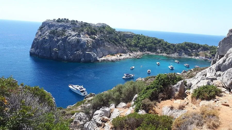 Anthony Quinn Bay