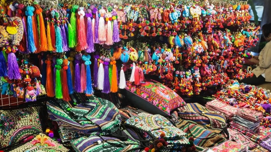 Bangkokta Alisveris Yapilacak Yerler Pars