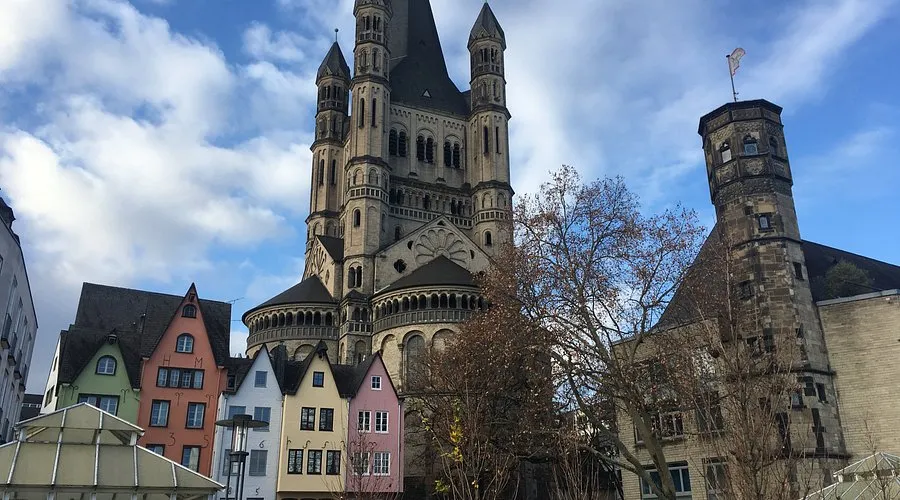 Büyük St. Martin Kilisesi (Gross St. Martin)