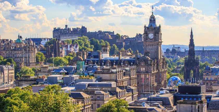 Edinburgh Gezilecek Yerler – En Popüler 20 Yer!