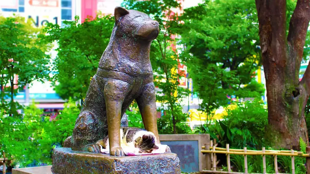 Hachiko Heykeli