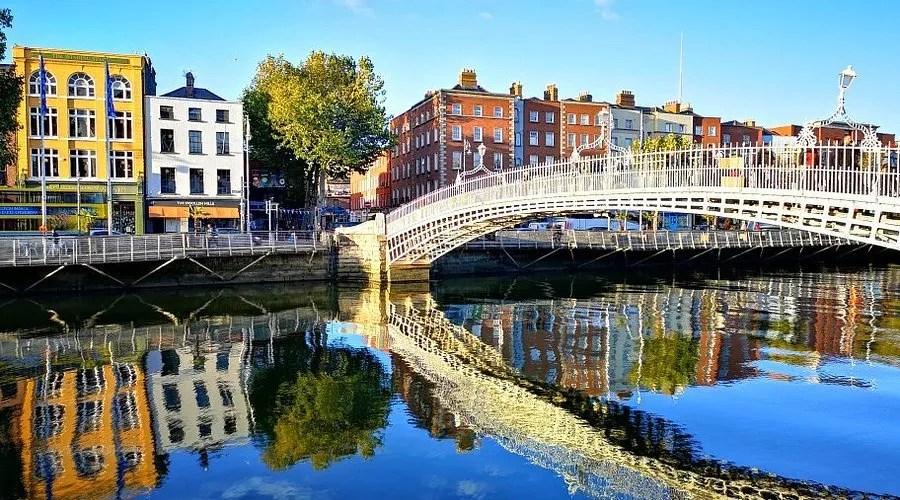 Hapenny Bridge