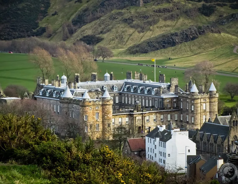 Holyrood Palace Pars