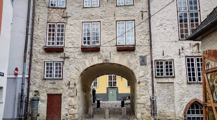 İsveç Kapısı (Swedish Gate)