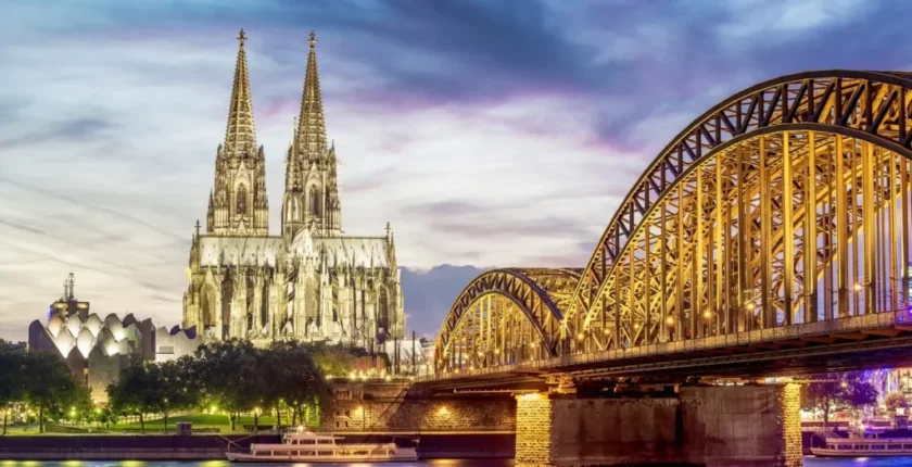 Köln Gezilecek Yerler – En Popüler 40 Yer!