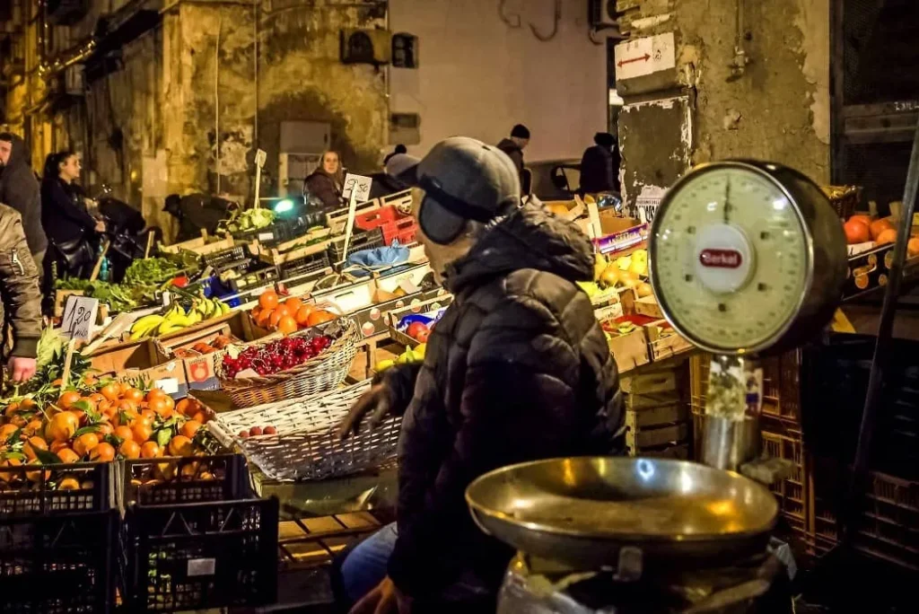 Mercato Di Porta Nolana Pars