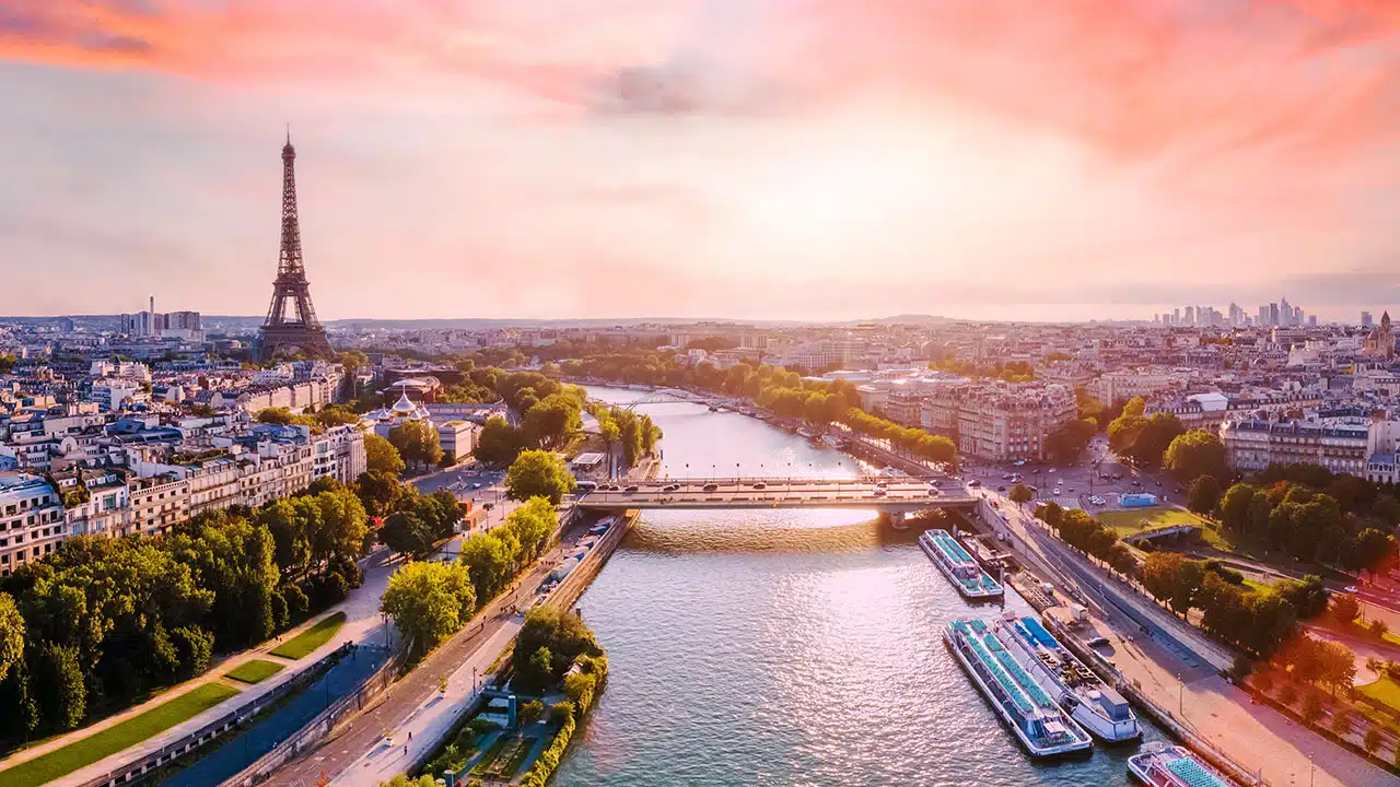 Paris Gezilecek Yerler