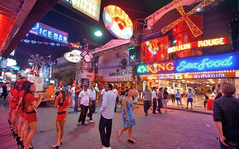 Pattaya Para Birimi ve Bahşiş Kültürü