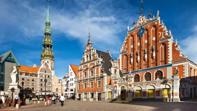 Riga Para Birimi ve Bahşiş Kültürü