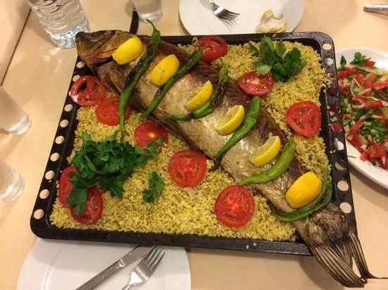 Sazan Dolmasi Ve Tatli Su Baliklari