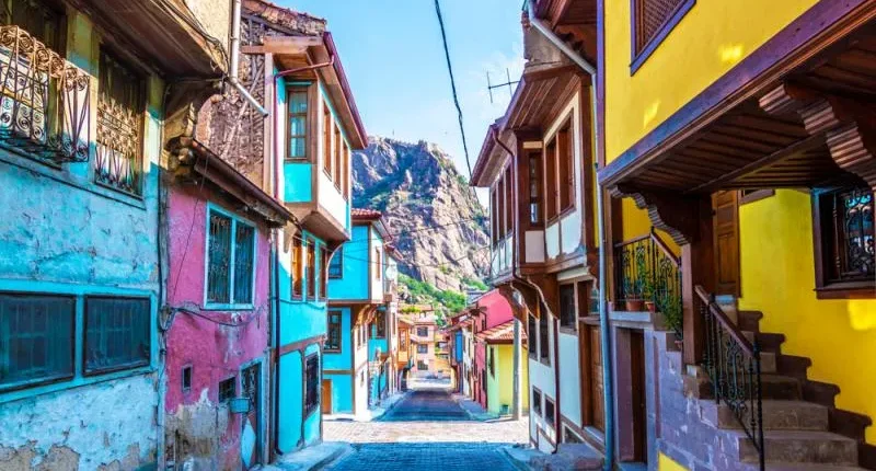 Afyon’da Ne Yapılır? Mutlaka Yaşamanız Gereken 18 Harika Deneyim