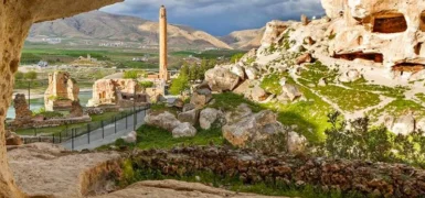 Bingöl Tarihi Yerler Rehberi: Kral Kızı Kalesi ve Urartu Yolu