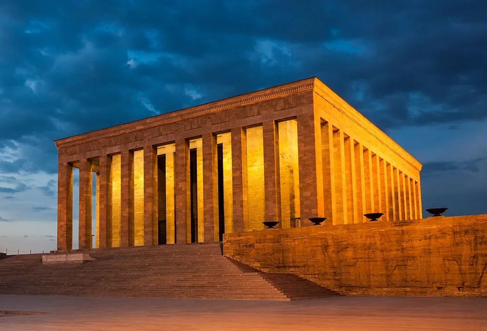Bir Ulusun Kalbgâhı: Anıtkabir