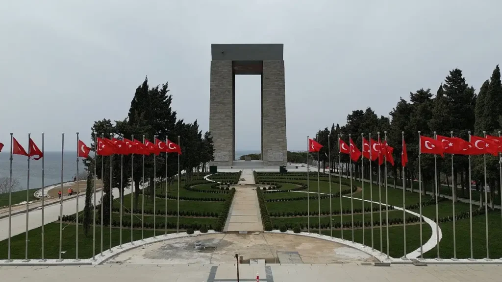 Bir Ulusun Küllerinden Doğduğu Topraklar (Gelibolu Yarımadası)