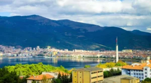 Bursa Tarihi Yerler Rehberi: Osmanlı’nın Doğuşu (Ulu Camii, Hanlar Bölgesi & Cumalıkızık)