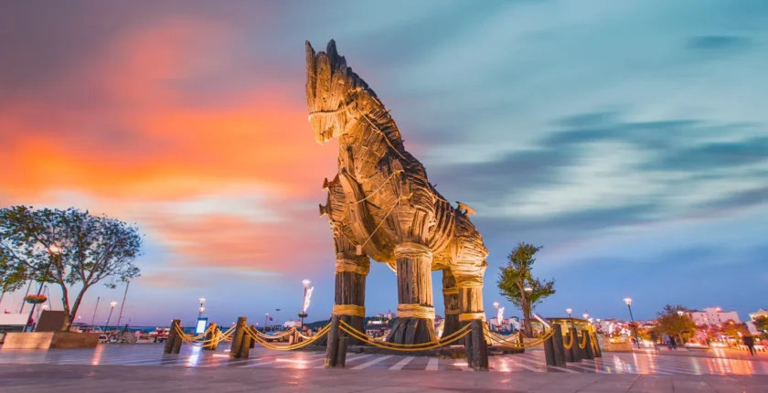 Çanakkale Tarihi Yerler Rehberi: Destanların Şehri (Troya, Assos & Gelibolu)