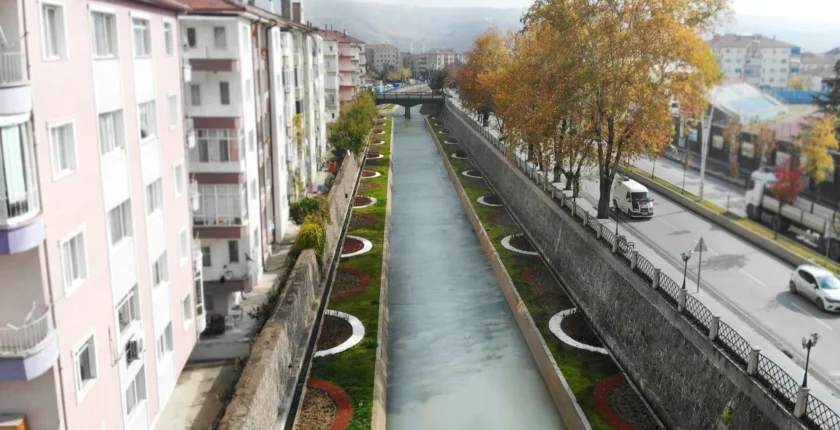 Çankırı Tarihi Yerler Rehberi: Yeraltı Tuz Şehri ve Çankırı Kalesi