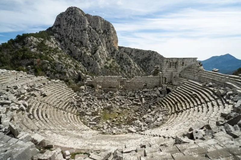 Dağların Zirvesindeki Kartal Yuvaları