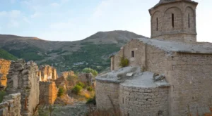 Gümüşhane Tarihi Yerler Rehberi: Santa Harabeleri ve Tarihi İmera Manastırı