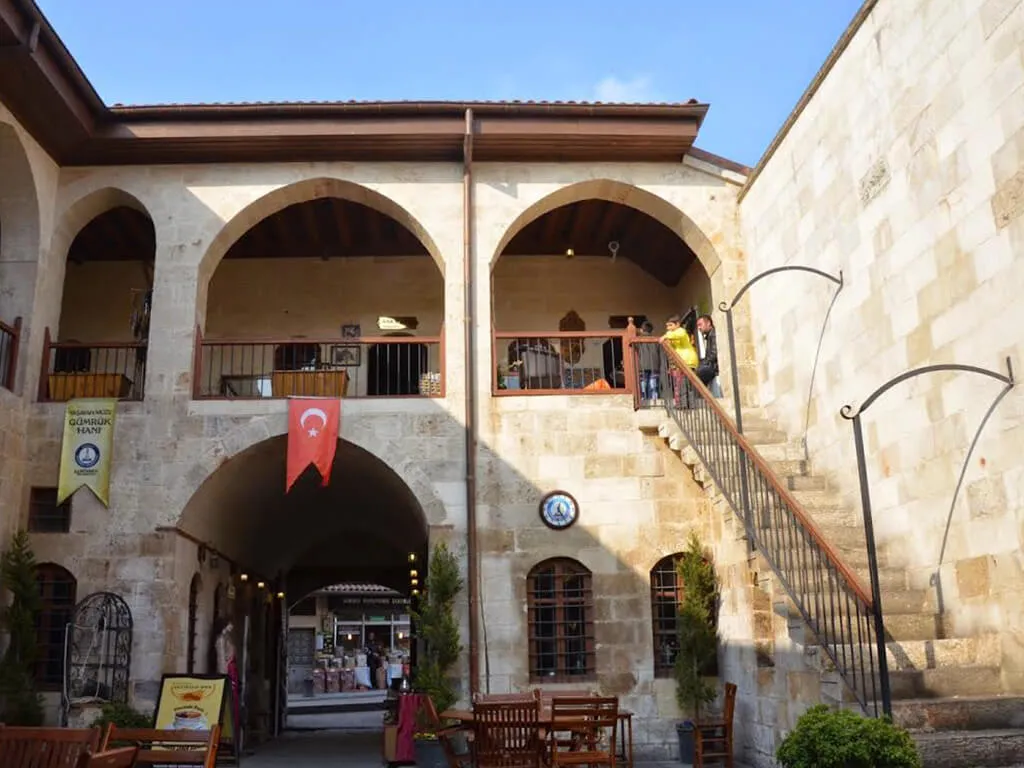 İpek Yolu'nun Konaklama Durakları