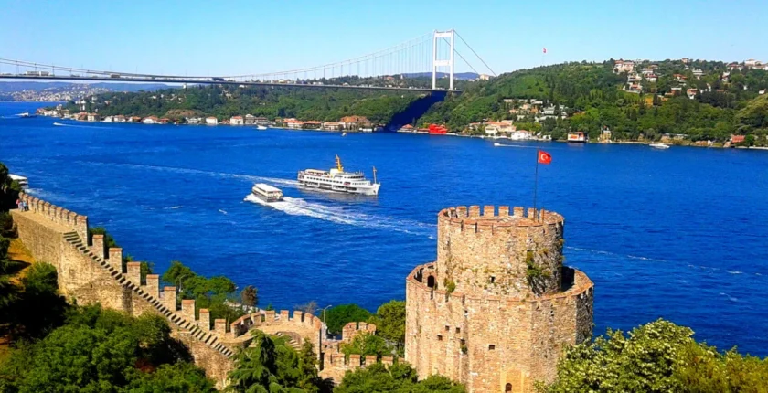 İstanbul Tarihi Yerler Rehberi: İmparatorlukların Başkenti (Saraylar, Sarnıçlar & Tarihi Yarımada)