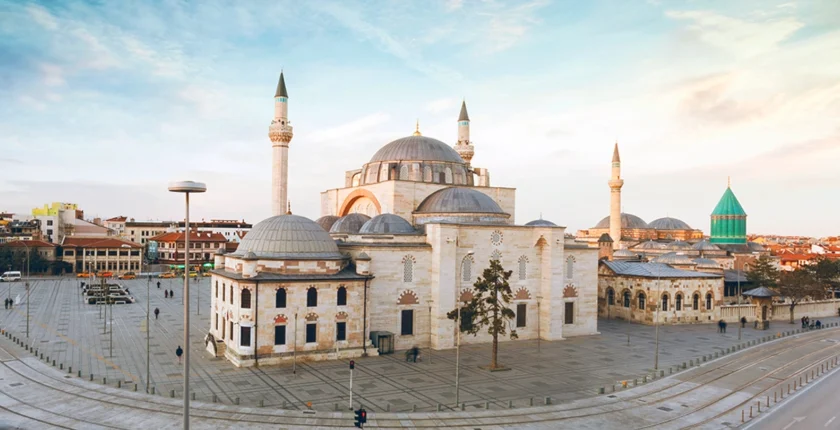 Konya Tarihi Yerler Rehberi: Selçuklu Başkenti (Mevlana Müzesi & Çatalhöyük) Konya Tarihi Yerler Rehberi: Selçuklu Başkenti (Mevlana Müzesi & Çatalhöyük)