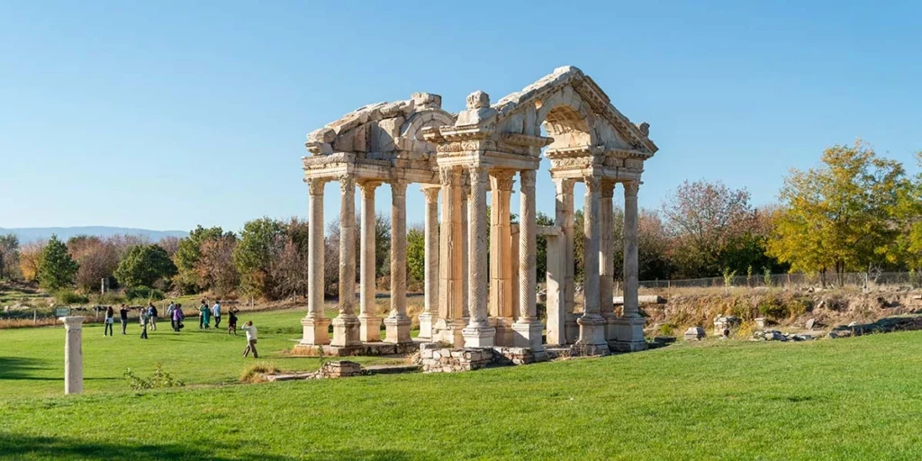 Tanrıçaların, Gladyatörlerin ve Suyun Gücü