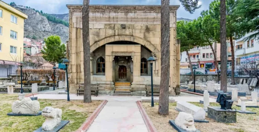 Amasya Müzeler Rehberi: Şehzadeler Şehrinde Tarih ve Efsane Yolculuğu