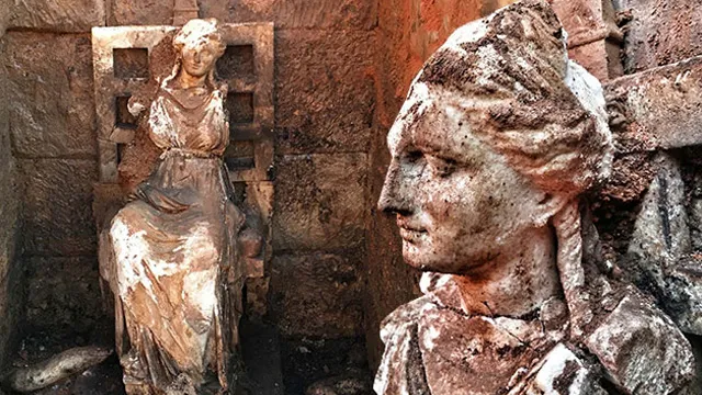 Sarp Kayaların Kraliçesi, Argonotların İzi ve Şehir Mühürleri (Merkez & Perşembe)