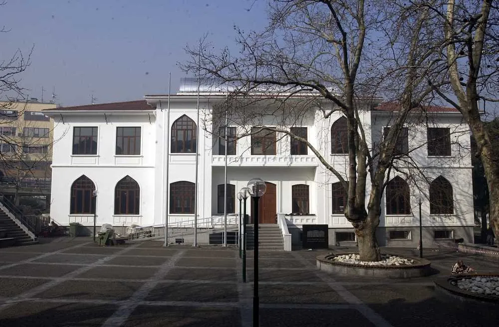 Bursa Müzeler Rehberi: Osmanlı’dan Sanayiye (Tüm UNESCO, Kent, Araba ve Tekstil Müzeleri Rehberi)