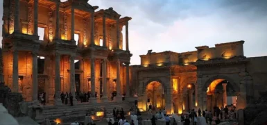 İzmir Müzeler Rehberi: Agora’dan Efes’e (Tüm Arkeoloji, UNESCO, Kent ve Tematik Müzeler Rehberi)
