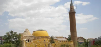 Kırşehir Kışın Gezilecek Yerler: Bozkırın Termal Şifası ve Japon Bahçesi
