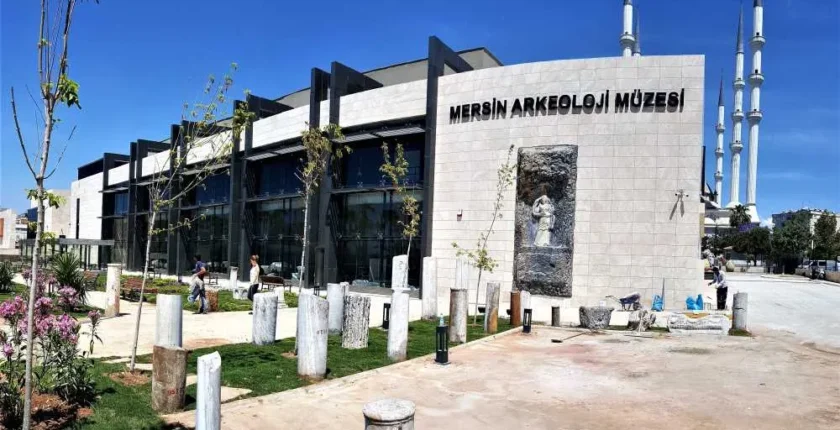 Mersin Müzeler Rehberi: Denizden Zirveye Tarih (Tüm Arkeoloji, Kale, Antik Kent ve Deniz Müzesi Rehberi)