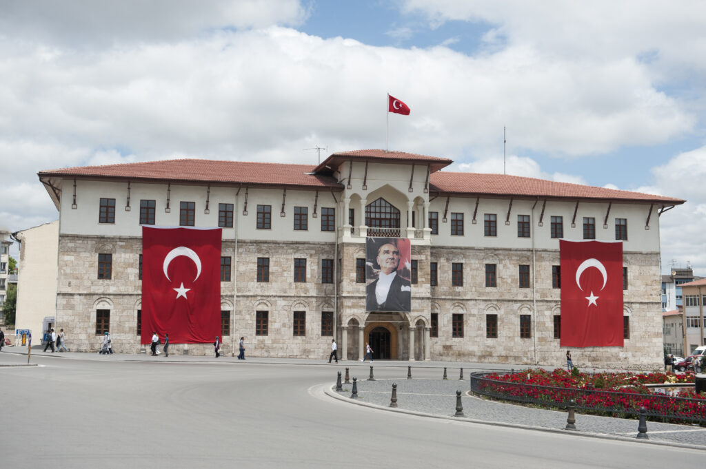Sivas Gastronomi Durakları (Sivas Köftesi, Hingel ve Kesme Aşı)