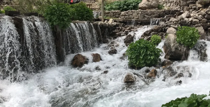 Tunceli Kışın Gezilecek Yerler: Ovacık’ta Kristal Kar ve Munzur’un Sesi Tunceli Kışın Gezilecek Yerler: Ovacık’ta Kristal Kar ve Munzur’un Sesi